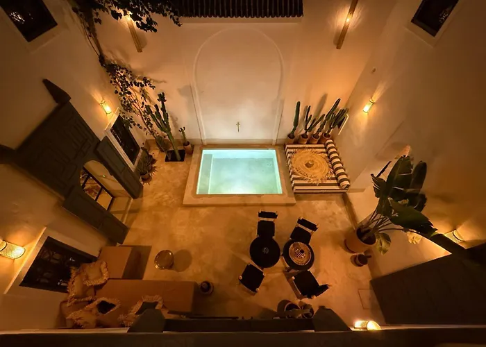 Riad La Petite Dar, 4 Chambres, 5 Min Place Jamaa El Fna